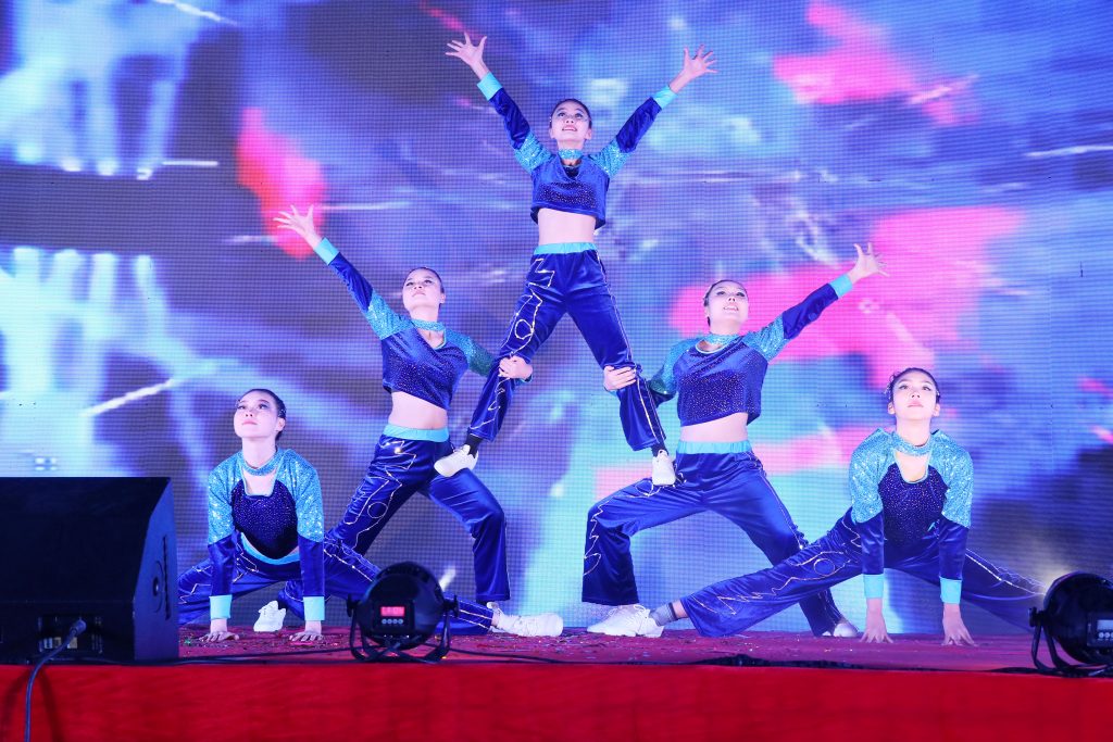 DBG's New Year's Eve Gala is held with joy, welcoming the new journey of 2025 together 2 1024x683 - DBG's New Year's Eve Gala is held with joy, welcoming the new journey of 2025 together